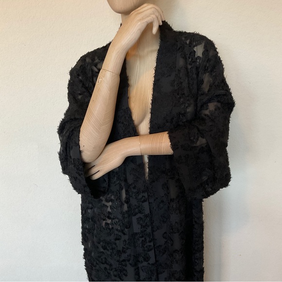 Avenue NWT Black Floral Burnout Kimono Robe or Duster Jacket 22-24 or Smaller! - Picture 3 of 16